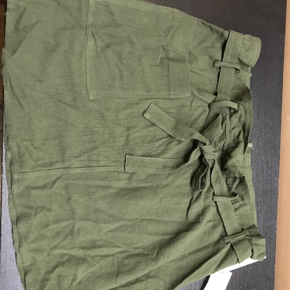 NWT army green skirt - Picture 2 of 5